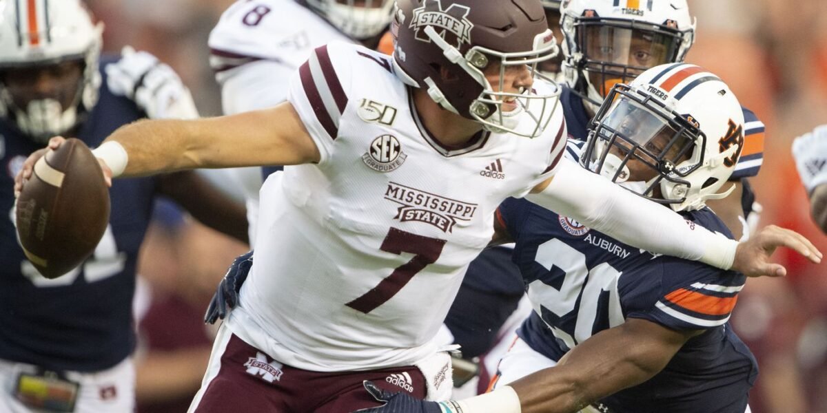 Hill 2: Quarterback Tommy Stevens agora é tight end