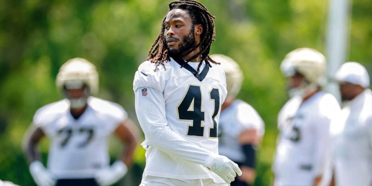 Alvin Kamara, buscando um novo contrato, falta ao último dia do minicamp obrigatório