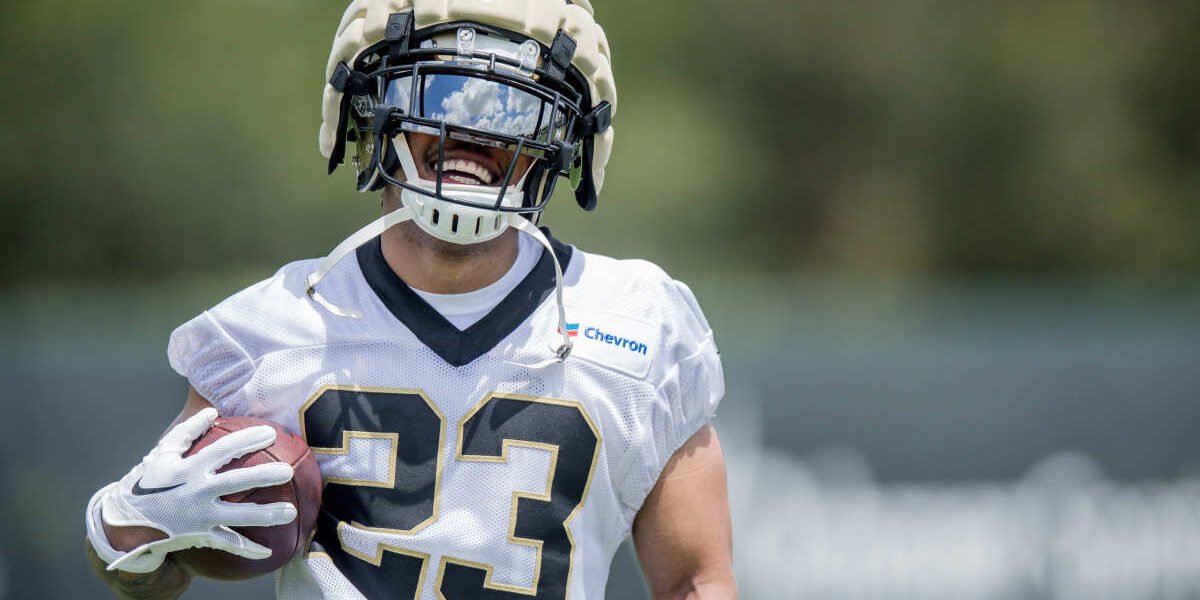 Marshon Lattimore diz que está comprometido com o Saints depois de rumores de troca
