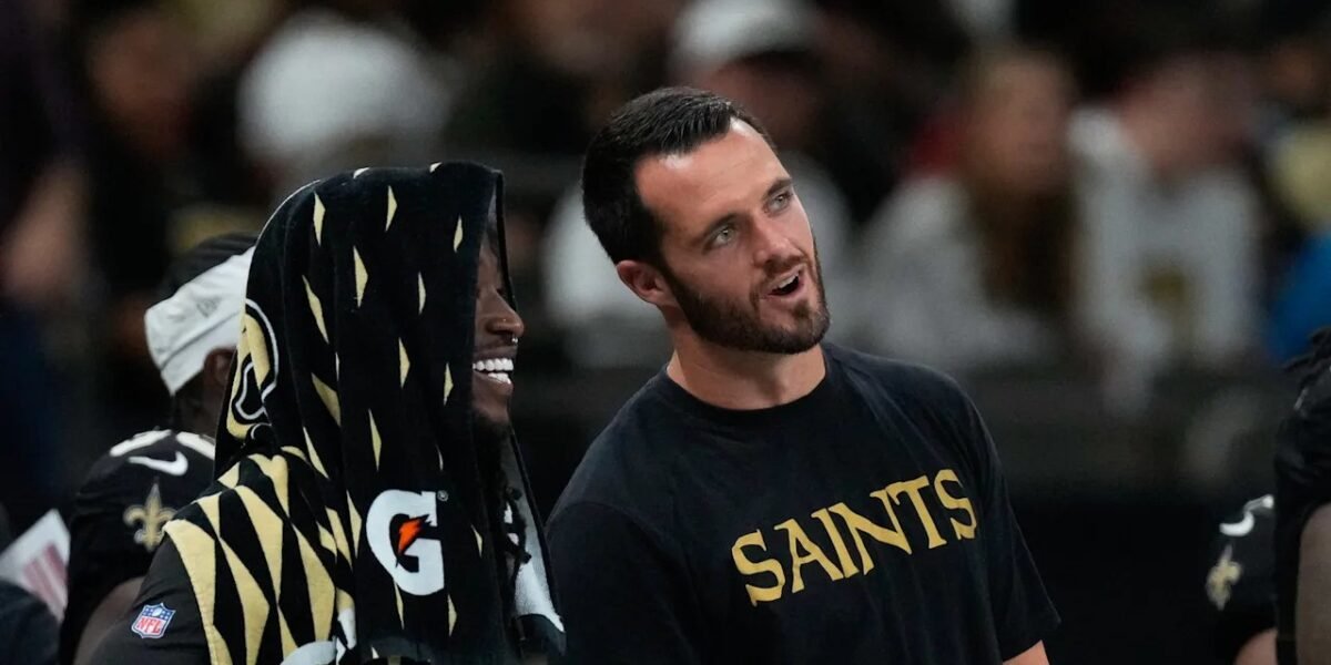 Derek Carr está expandindo sua zona de conforto com o novo ataque do Saints