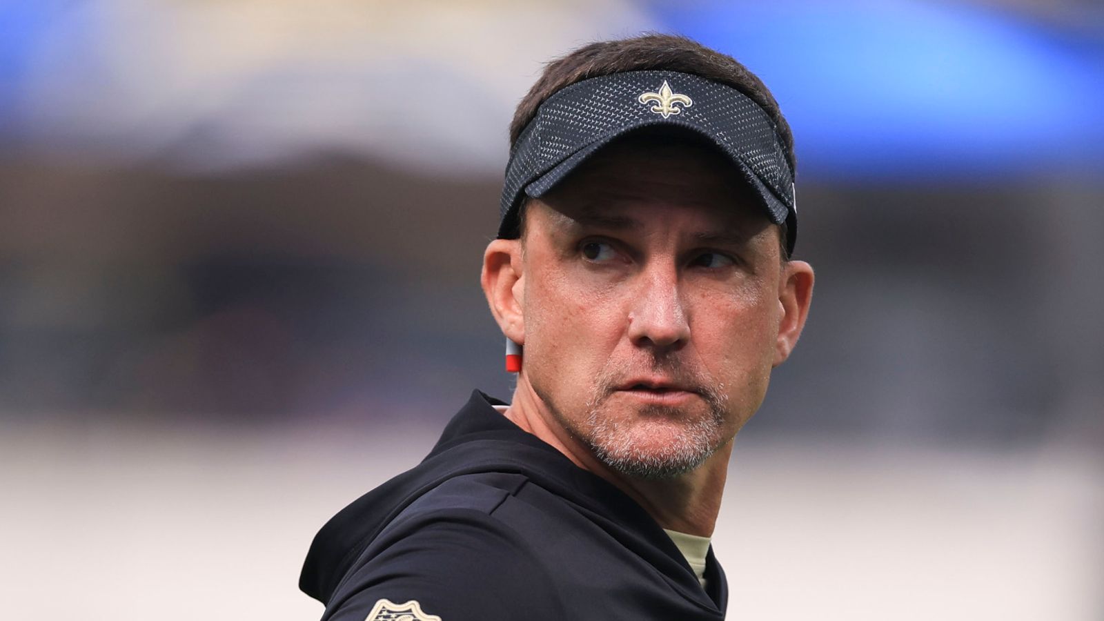 O New Orleans Saints demite Dennis Allen