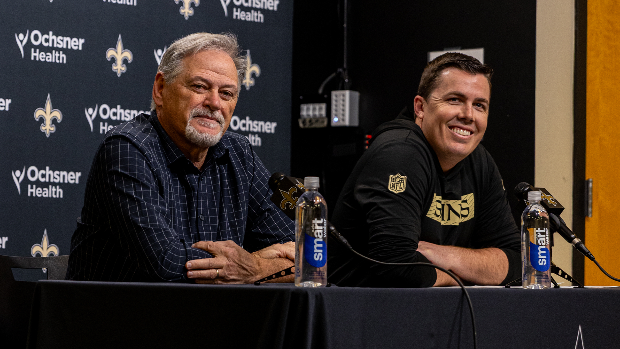 Saints vê liderança estável de Kellen Moore em meio a contratempos iniciais