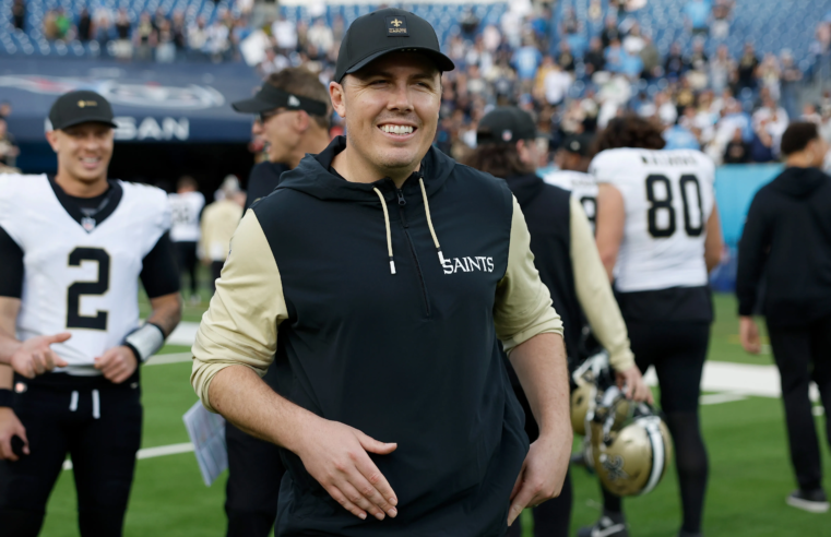 Kellen Moore: Saints de 2025 estabeleceu a ‘base’ para o time se construir