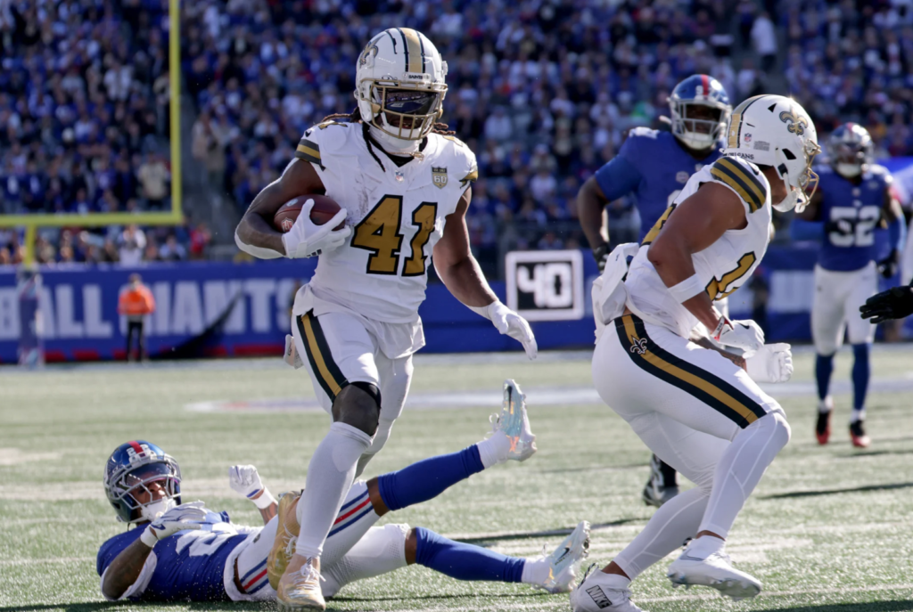 E chega calmamente à endzone para entrar mais uma vez nos livros de história da NFL (imagens: Layne Murdoch Jr. / New Orleans Saints)